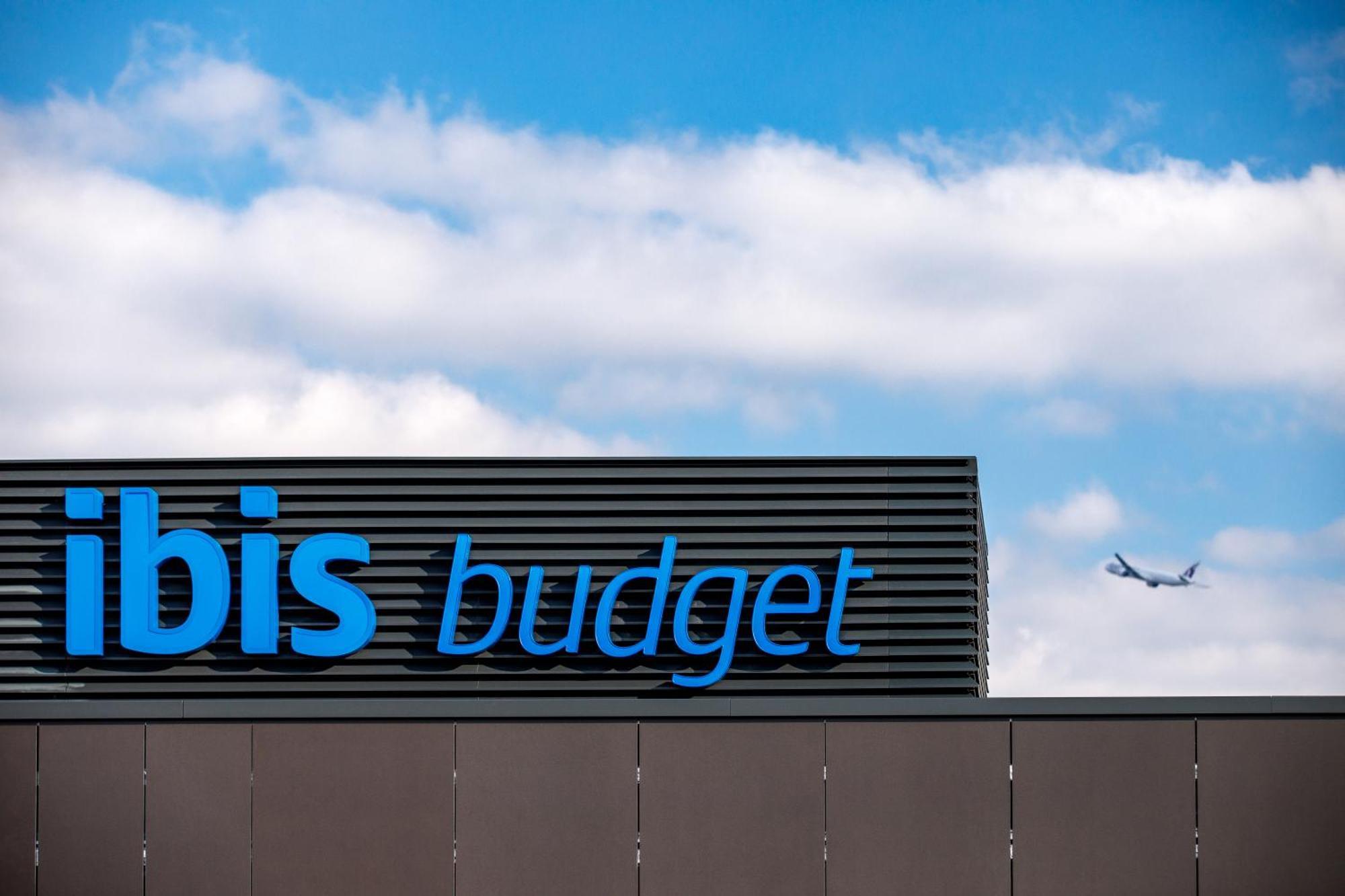 Ibis Budget Manchester Airport T2 Hale  Ngoại thất bức ảnh
