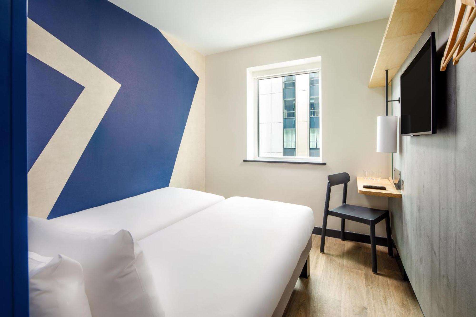 Ibis Budget Manchester Airport T2 Hale  Ngoại thất bức ảnh