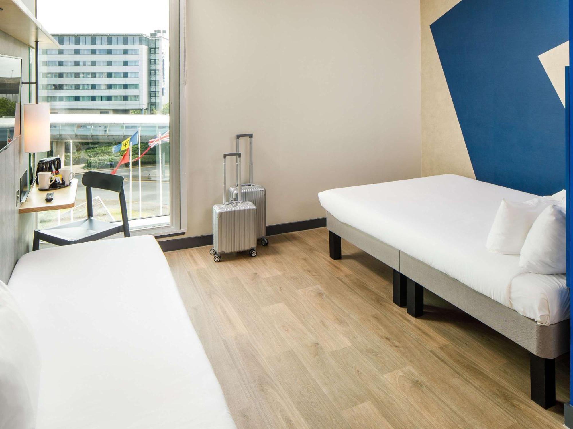 Ibis Budget Manchester Airport T2 Hale  Ngoại thất bức ảnh