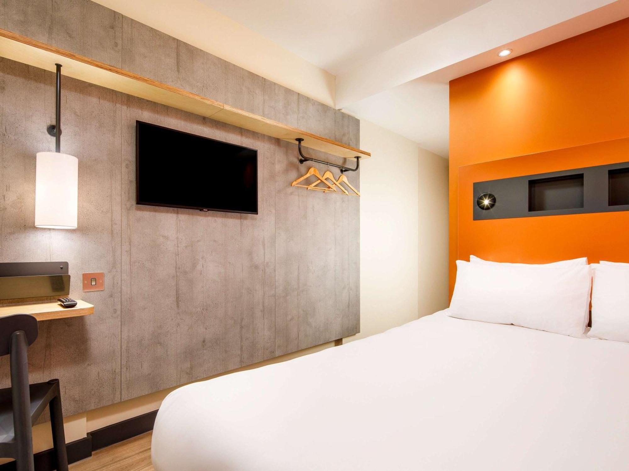 Ibis Budget Manchester Airport T2 Hale  Ngoại thất bức ảnh