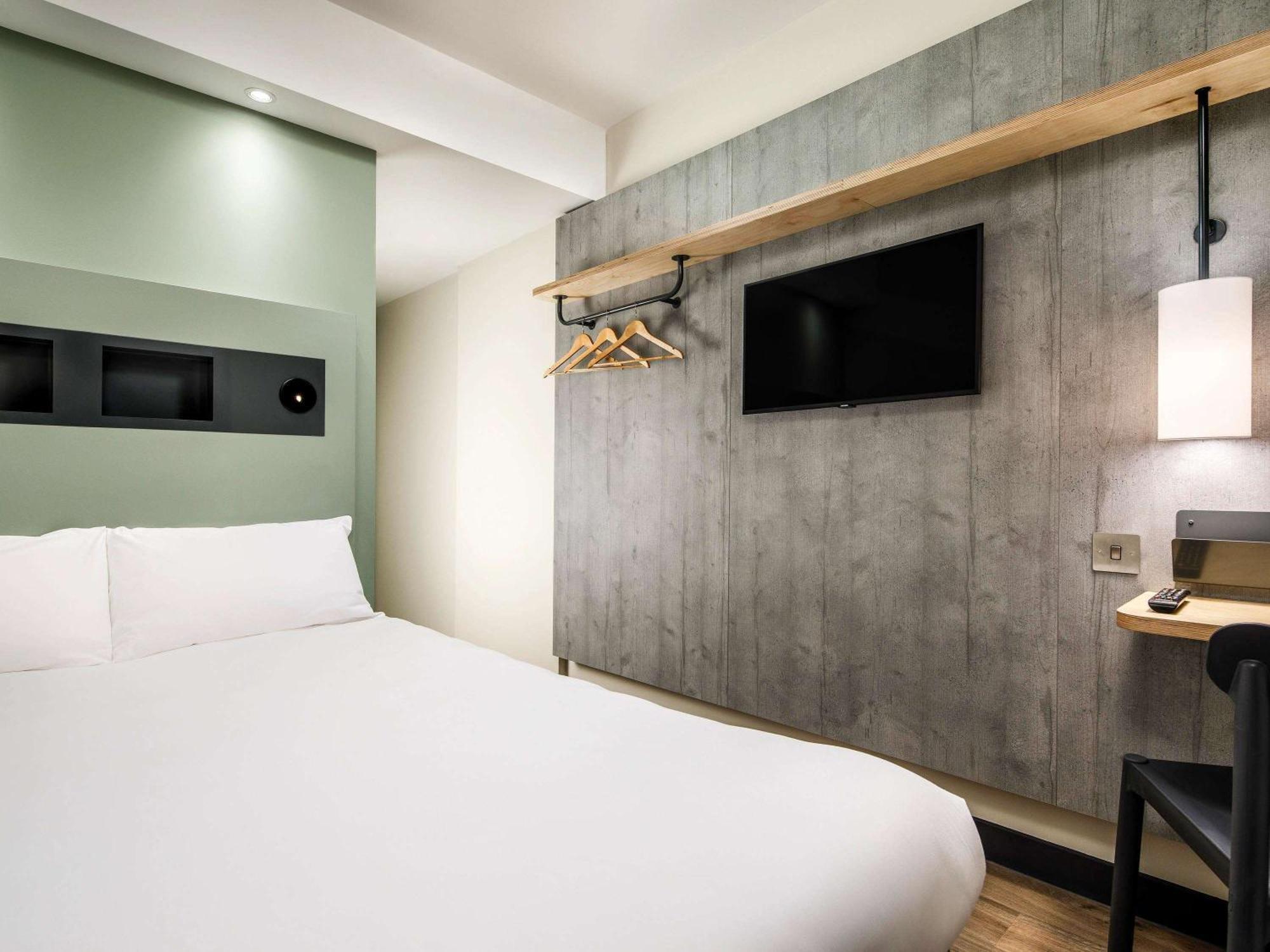 Ibis Budget Manchester Airport T2 Hale  Ngoại thất bức ảnh