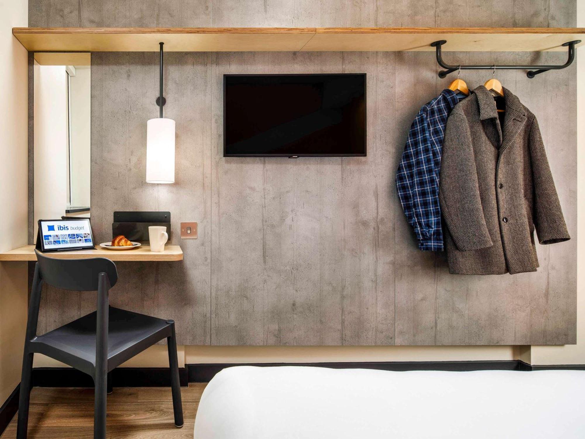 Ibis Budget Manchester Airport T2 Hale  Ngoại thất bức ảnh